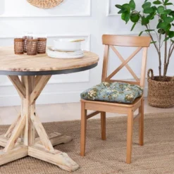 Ellis Bella Rose Stylish Medium Scale Printed Floral Pattern Non-Skid Chair Pad